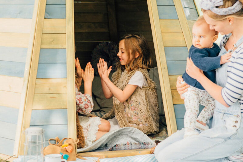 Plum Grand Wooden Teepee Hideaway - Image 9