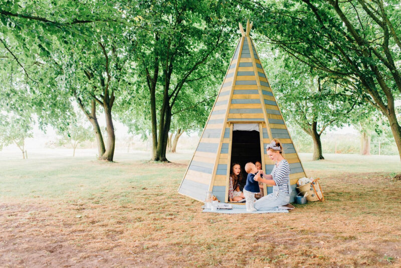 Plum Grand Wooden Teepee Hideaway - Image 10